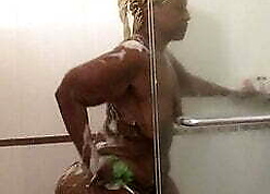 Autograph Phat Shower