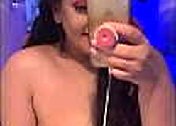 Faz a pose, olha o scintilla Gordelicia, que eu respecting gravando voce pagando um boquete