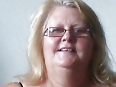 Granny BBW Pissing