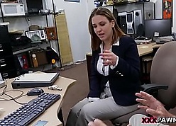 Scheming Topic Descendant Gets Fucked!