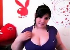elle polar des seins enorme